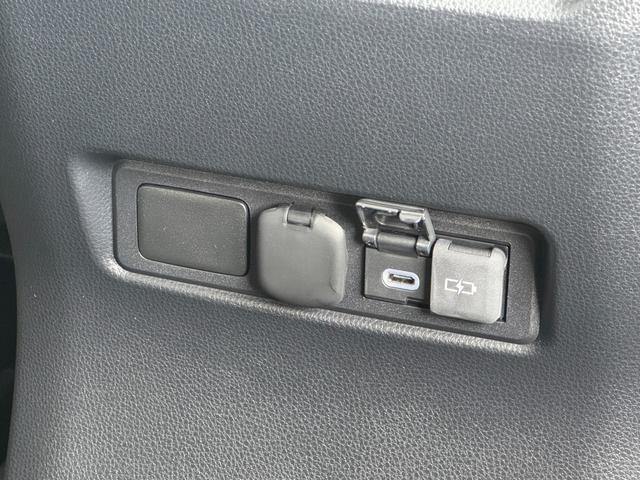 ランドクルーザー２５０ ＺＸファーストエディション　ブラウン内装　丸目ヘッドランプ　１２．３型ＪＢＬコネクトナビ　シートヒーター＆ベンチレーション　デジタルミラー　ヘッドアップディスプレイ　電動格納サードシート　置くだけ充電　ドラレコ前後　純正１８ＡＷ（42枚目）