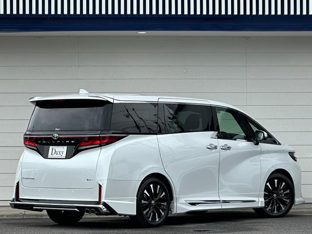 黒本革　モデリスタエアロ　オプション１９インチアルミホイール　ＪＢＬプレミアサウンドシステム＋リヤエンターテイメント　デジタルミラー　左右独立ムーンルーフ　１４型コネクトナビ　ヘッドアップディスプレイ