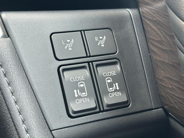 両側電装スライドドア