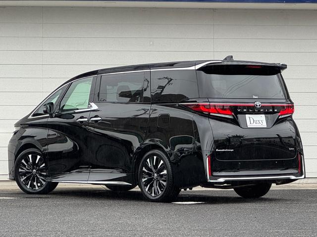 内装ブラウン　１４型ＪＢＬコネクトナビ　１４型リヤエンター　ユニバーサルステップ　デジタルインナーミラー　ヘッドアップディスプレイ　トヨタチームメイト　シートヒーター＆クーラー　置く充電　純正１９ＡＷ