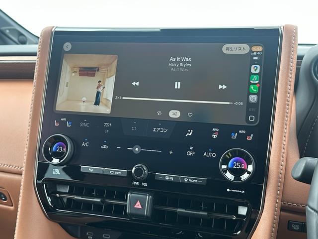 お使いのスマホがナビ代わりに！ディスプレイオーディオ装着車です。