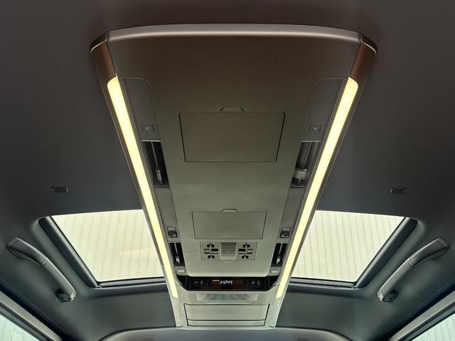 ルーフ付きなので開放感のあるドライブがお楽しみ頂けます。