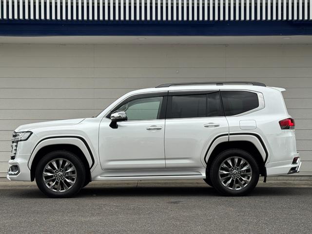 クールＢＯＸ搭載　リアエンターテインメントシステム　モデリスタエアロキット　寒冷地仕様　ＪＢＬプレミアムサウンドシステム　電動リアデフロック　空気圧警報システム　ブラックルーフレール　ディーゼルターボ