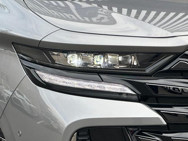 ヴェルファイアハイブリッド Ｚ　プレミア　内装ブラウン　１４型コネクトナビ　左右独立ムーンルーフ　デジタルミラー　トヨタチームメイト　ユニバーサルステップ　シートベンチレーション＆ヒーター　ＢＳＭ　ＨＵＤ　ＡＣ１５００Ｗ　純正１９インチＡＷ（17枚目）