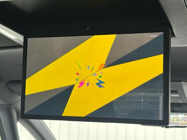 １３．２型後席フリップダウンモニター