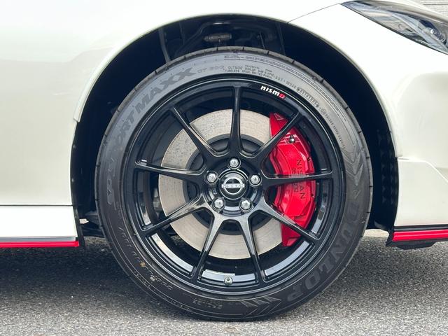 【純正１９インチアルミホイール】当社にて社外製品の取り扱いもございますのでお好みで社外アルミホイールへの変更も可能ですよ！