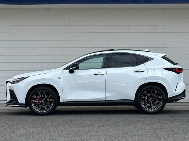 NX NX350h Fスポーツ 内装レッド オレンジキャリパー パノラマルーフ 14型コネクトナビ 内蔵型ドラレコ前後 デジタルインナーミラー シートクーラー&ヒーター 置くだけ充電 BSM HUD AC100V 純正20インチAW(8枚目)