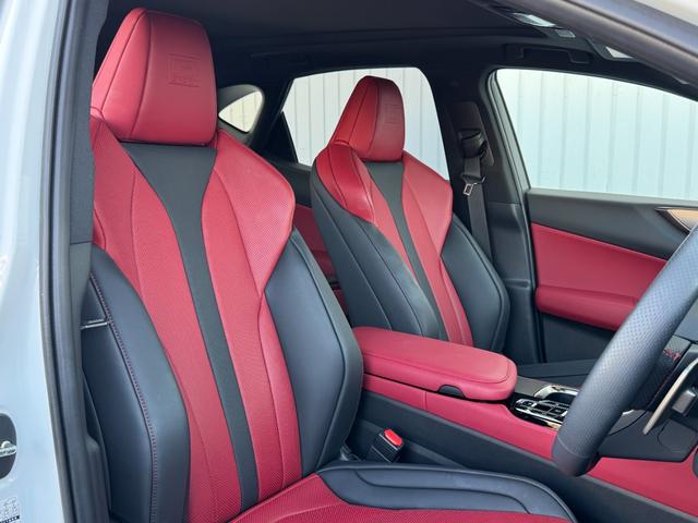 NX NX350h Fスポーツ 内装レッド オレンジキャリパー パノラマルーフ 14型コネクトナビ 内蔵型ドラレコ前後 デジタルインナーミラー シートクーラー&ヒーター 置くだけ充電 BSM HUD AC100V 純正20インチAW(33枚目)