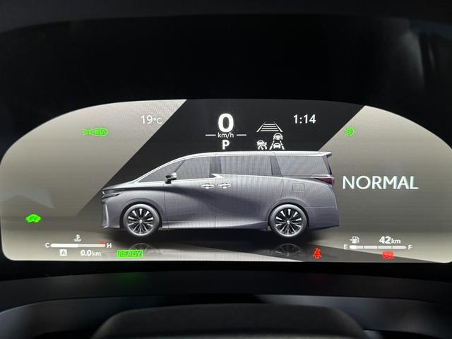 ヴェルファイアハイブリッド Ｚ　プレミア　内装ブラック　１４型コネクトナビ　デジタルインナーミラー　１３．２型後席モニター　左右独立ムーンルーフ　ヘッドアップディスプレイ　アドバンスパーク　シートヒーター＆クーラー　置くだけ充電　純正１９ＡＷ（47枚目）