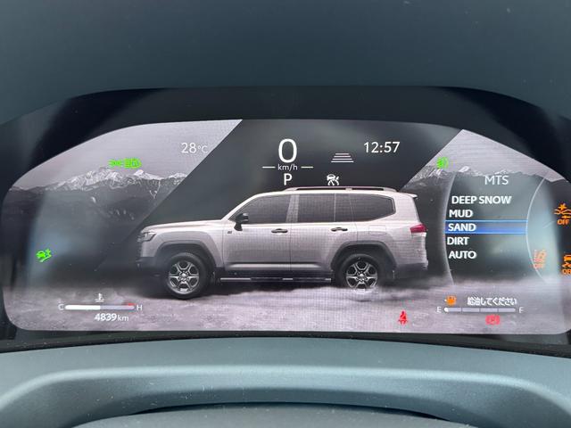 ランドクルーザー ZX モデリスタエアロ+リヤスポイラー 12.3型JBLコネクトナビ リヤエンター クールBOX 電動リヤデフロック 12.3TFTカラーメーター ブラックルーフレール 電動格納式サードシート 純正18AW(51枚目)