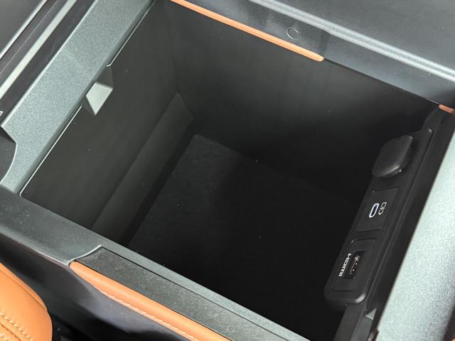 ヴェルファイア Z プレミア 内装ブラウン デジタルインナーミラー ユニバーサルステップ 14型コネクトナビ 左右独立ムーンルーフ ヘッドアップディスプレイ アドバンストパーク シートヒーター&クーラー 置くだけ充電 純正19AW(66枚目)