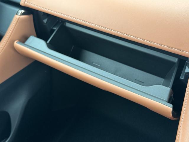 ヴェルファイア Z プレミア 内装ブラウン デジタルインナーミラー ユニバーサルステップ 14型コネクトナビ 左右独立ムーンルーフ ヘッドアップディスプレイ アドバンストパーク シートヒーター&クーラー 置くだけ充電 純正19AW(68枚目)