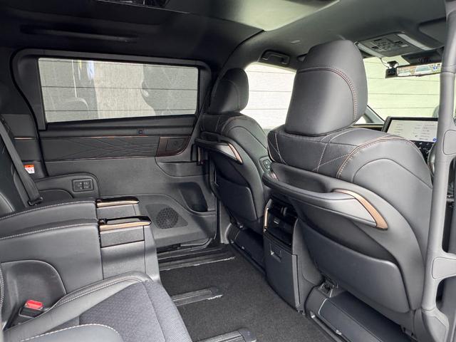 ヴェルファイアハイブリッド Ｚ　プレミア　デジタルインナーミラー　左右独立ムーンルーフ　トヨタチームメイト　ヘッドアップディスプレイ　エレクトロマチックシフト　パドルシフト　アドバンストパーク＆ドライブ　１４型コネクティッドナビ　純正１９ＡＷ（36枚目）