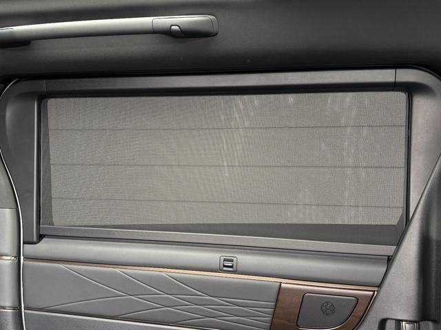 ヴェルファイアハイブリッド Ｚ　プレミア　デジタルインナーミラー　左右独立ムーンルーフ　トヨタチームメイト　ヘッドアップディスプレイ　エレクトロマチックシフト　パドルシフト　アドバンストパーク＆ドライブ　１４型コネクティッドナビ　純正１９ＡＷ（67枚目）