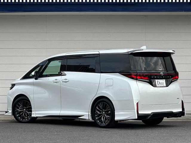 ヴェルファイアハイブリッド Ｚ　プレミア　内装ブラウン　ＧＲエアロ＋マフラー　デジタルミラー　後席フリップダウンモニター　左右独立ムーンルーフ　ヘッドアップディスプレイ　トヨタチームメイト　シートヒーター＆クーラー　置くだけ充電　純正１９ＡＷ（12枚目）