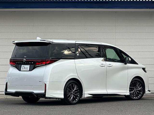 ヴェルファイアハイブリッド Ｚ　プレミア　内装ブラウン　ＧＲエアロ＋マフラー　デジタルミラー　後席フリップダウンモニター　左右独立ムーンルーフ　ヘッドアップディスプレイ　トヨタチームメイト　シートヒーター＆クーラー　置くだけ充電　純正１９ＡＷ（13枚目）