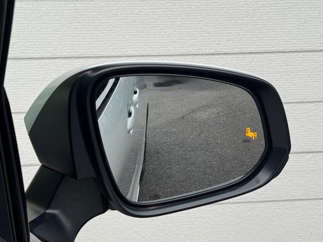 ヴェルファイアハイブリッド Ｚ　プレミア　内装ブラック　１４型コネクトナビ　デジタルインナーミラー　１３．２型後席モニター　左右独立ムーンルーフ　ヘッドアップディスプレイ　アドバンスパーク　シートヒーター＆クーラー　置くだけ充電　純正１９ＡＷ（21枚目）