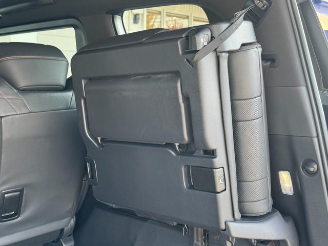 ヴェルファイアハイブリッド Ｚ　プレミア　内装ブラック　１４型コネクトナビ　デジタルインナーミラー　１３．２型後席モニター　左右独立ムーンルーフ　ヘッドアップディスプレイ　アドバンスパーク　シートヒーター＆クーラー　置くだけ充電　純正１９ＡＷ（73枚目）