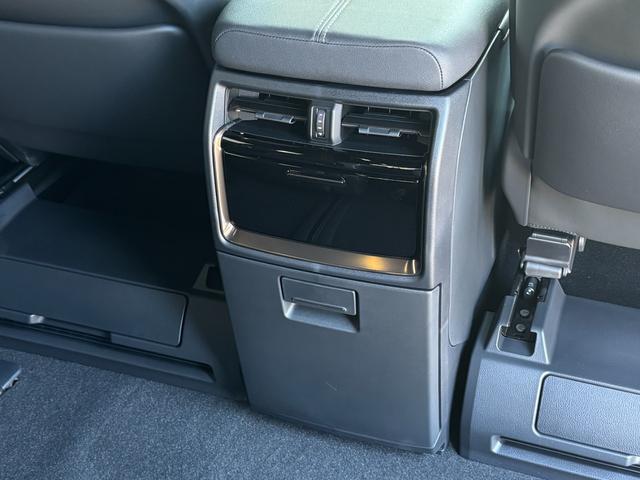 アルファード Z 改良後モデル モデリスタエアロ JBLプレミアムサウンドシステム リヤエンターテイメント 左右独立ムーンルーフ デジタルインナーミラー ユニバーサルステップ トヨタチームメイト 置く充電 純正18AW(38枚目)