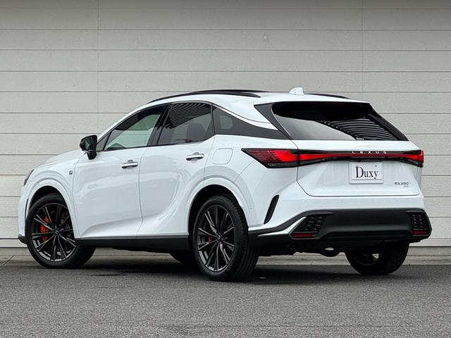 ＲＸ ＲＸ３５０　Ｆスポーツ　改良モデル　内装レッド　１４型コネクトナビ　ドラレコ前後　パノラマルーフ　オレンジキャリパー　デジタルインナーミラー　輻射ヒーター　寒冷地仕様　置く充電　ＡＣ１５００Ｗ　ＢＳＭ　ＨＵＤ　純正２１インチ（12枚目）