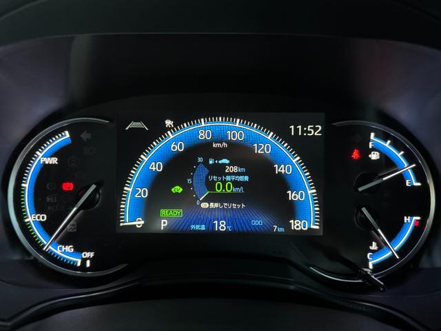 ヴォクシー 　改良モデル　１０．５型コネクトナビ　３眼ＬＥＤヘッドライト　快適利便パッケージＨｉ　トヨタチームメイト　アドバンストパーク　デジタルインナーミラー　後席シートヒーター　純正１７インチＡＷ（51枚目）