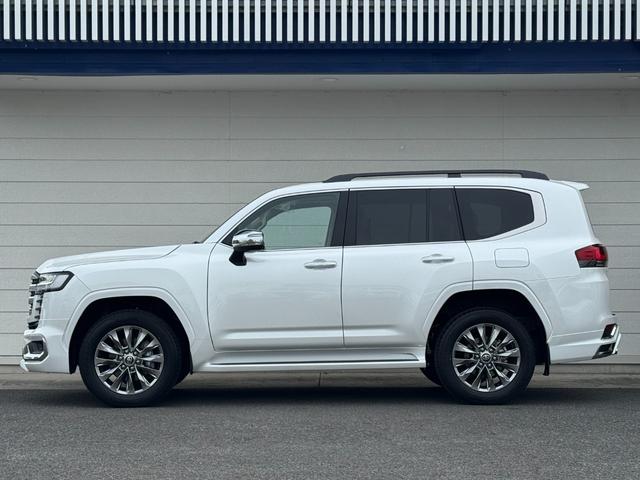 ランドクルーザー ＺＸ　内装ベージュ　モデリスタエアロ　１２．３型ＪＢＬナビ　リヤエンター　クールＢＯＸ　寒冷地仕様　空気圧センサー　電動リヤデフロック　トノカバー　電動格納サードシート　アクセサリーコンセント　純正２０ＡＷ（8枚目）