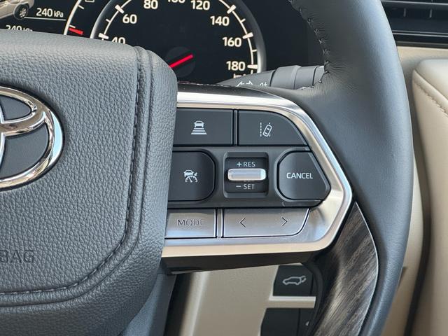 ランドクルーザー ＺＸ　内装ベージュ　モデリスタエアロ　１２．３型ＪＢＬナビ　リヤエンター　クールＢＯＸ　寒冷地仕様　空気圧センサー　電動リヤデフロック　トノカバー　電動格納サードシート　アクセサリーコンセント　純正２０ＡＷ（46枚目）