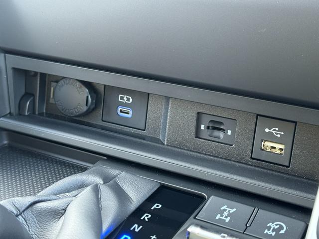 ランドクルーザー ＺＸ　内装ベージュ　モデリスタエアロ　１２．３型ＪＢＬナビ　リヤエンター　クールＢＯＸ　寒冷地仕様　空気圧センサー　電動リヤデフロック　トノカバー　電動格納サードシート　アクセサリーコンセント　純正２０ＡＷ（56枚目）