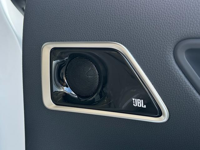 ランドクルーザー ＺＸ　内装ベージュ　モデリスタエアロ　１２．３型ＪＢＬナビ　リヤエンター　クールＢＯＸ　寒冷地仕様　空気圧センサー　電動リヤデフロック　トノカバー　電動格納サードシート　アクセサリーコンセント　純正２０ＡＷ（69枚目）
