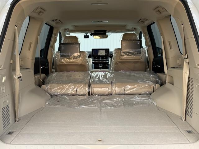 ランドクルーザー ＺＸ　内装ベージュ　モデリスタエアロ　１２．３型ＪＢＬナビ　リヤエンター　クールＢＯＸ　寒冷地仕様　空気圧センサー　電動リヤデフロック　トノカバー　電動格納サードシート　アクセサリーコンセント　純正２０ＡＷ（72枚目）