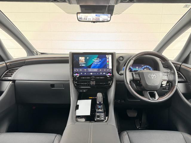 アルファードハイブリッド Ｚ　改良後モデル　モデリスタエアロ　１４型コネクトナビ　ＪＢＬプレミアムサウンド　１４型リヤエンターテイメント　左右独立ムーンルーフ　ヘッドアップディスプレイ　ユニバーサルステップ　ＨＤＭＩ　純正１８ＡＷ（33枚目）