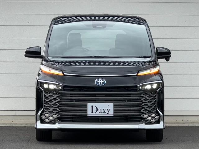 ヴォクシー ハイブリッドＳ－Ｚ　１０．５型コネクトナビ　三眼ＬＥＤヘッドランプ　両側電動スライドドア　　シートヒーター　アクセサリーコンセント　レーダークルーズコントロール　ＣＤ／ＤＶＤ　ＥＴＣ２．０　ＨＤＭＩ入力端子　純正１７ＡＷ（6枚目）