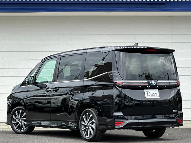 ヴォクシー ハイブリッドＳ－Ｚ　１０．５型コネクトナビ　三眼ＬＥＤヘッドランプ　両側電動スライドドア　　シートヒーター　アクセサリーコンセント　レーダークルーズコントロール　ＣＤ／ＤＶＤ　ＥＴＣ２．０　ＨＤＭＩ入力端子　純正１７ＡＷ（12枚目）