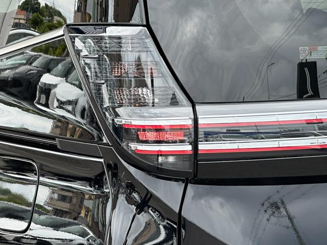 ヴォクシー ハイブリッドＳ－Ｚ　１０．５型コネクトナビ　三眼ＬＥＤヘッドランプ　両側電動スライドドア　　シートヒーター　アクセサリーコンセント　レーダークルーズコントロール　ＣＤ／ＤＶＤ　ＥＴＣ２．０　ＨＤＭＩ入力端子　純正１７ＡＷ（21枚目）