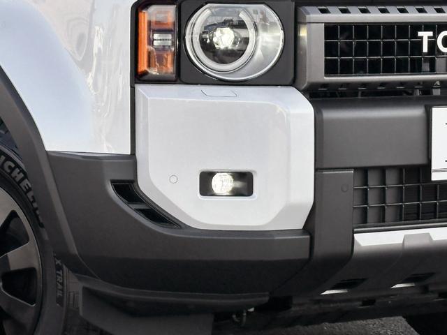 ランドクルーザー２５０ ＺＸファーストエディション　内装ブラウン　丸目ヘッドランプ　１４型コネクトナビ　ＪＢＬプレミアムサウンド　デジタルインナーミラー　アドバンストドライブ　電動格納サードシート　シートメモリ　置くだけ充電　ＡＣ１００Ｖ　純正１８ＡＷ（19枚目）