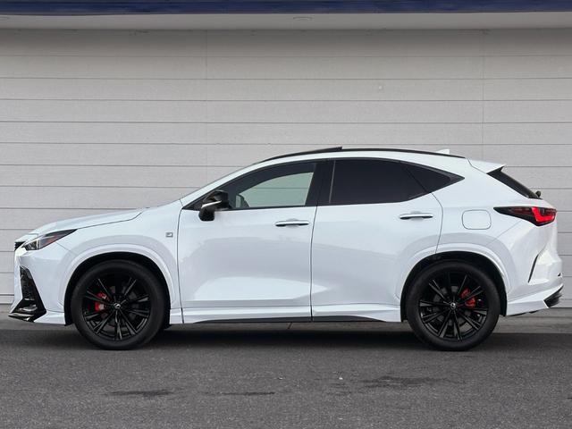 ＮＸ ＮＸ３５０ｈ　Ｆスポーツ　本革レッド内装　ＴＲＤエアロ　オレンジブレーキキャリパー　パノラマルーフ　デジタルインナーミラー　後席電動リクライニング　ヘッドアップディスプレイ　シートヒーター＆クーラー　ドラレコ前後　純正２０ＡＷ（8枚目）