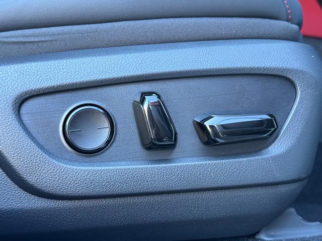 ＮＸ ＮＸ３５０ｈ　Ｆスポーツ　本革レッド内装　ＴＲＤエアロ　オレンジブレーキキャリパー　パノラマルーフ　デジタルインナーミラー　後席電動リクライニング　ヘッドアップディスプレイ　シートヒーター＆クーラー　ドラレコ前後　純正２０ＡＷ（37枚目）