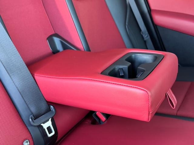 ＮＸ ＮＸ３５０ｈ　Ｆスポーツ　本革レッド内装　ＴＲＤエアロ　オレンジブレーキキャリパー　パノラマルーフ　デジタルインナーミラー　後席電動リクライニング　ヘッドアップディスプレイ　シートヒーター＆クーラー　ドラレコ前後　純正２０ＡＷ（40枚目）