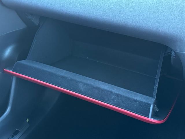 ＮＸ ＮＸ３５０ｈ　Ｆスポーツ　本革レッド内装　ＴＲＤエアロ　オレンジブレーキキャリパー　パノラマルーフ　デジタルインナーミラー　後席電動リクライニング　ヘッドアップディスプレイ　シートヒーター＆クーラー　ドラレコ前後　純正２０ＡＷ（50枚目）