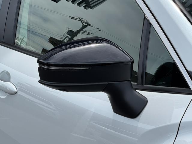 カローラクロス ハイブリッド Z モデリスタエアロ パノラマルーフ パノラミックビューモニター ブラインドスポットモニター アダプティブハイビーム ステアリングヒーター ナノイー シートヒーター&クーラー AC1500W 純正18AW(25枚目)