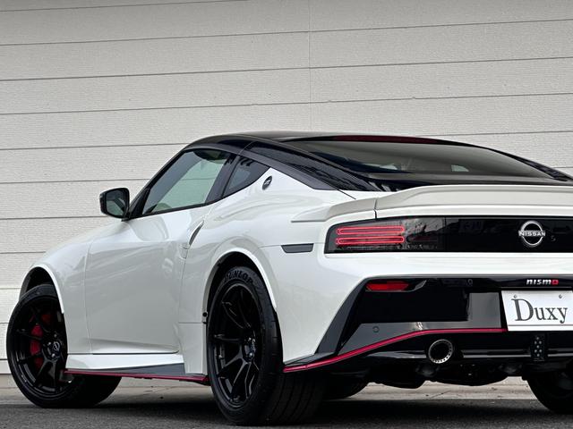 フェアレディZ ニスモ 9インチニッサンコネクトナビ 9速AT パドルシフト バックカメラ BOSEサウンドシステム 空気圧警報システム NISMO専用RECAROシート・サスペンション・レッドキャリパー・Rays製19AW(31枚目)