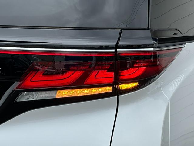 ヴェルファイアハイブリッド エグゼクティブラウンジ 黒本革 モデリスタエアロ オプション19インチアルミホイール JBLプレミアサウンドシステム+リヤエンターテイメント デジタルミラー 左右独立ムーンルーフ 14型コネクトナビ ヘッドアップディスプレイ(28枚目)