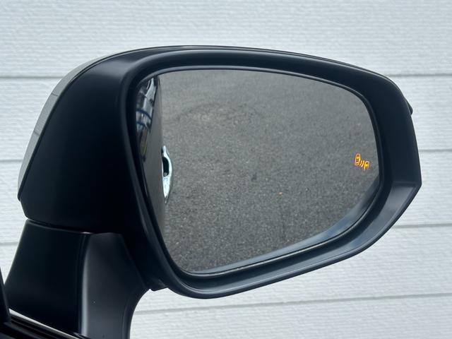 ハリアーハイブリッド Z レザーパッケージ・ナイトシェード 特別仕様車ナイトシェード 内装ブラック 12.3インチコネクトナビ JBLプレミアムサウンド 調光パノラマルーフ シートヒーター&クーラー シートメモリ デジタルミラー PVM BSM 純正19AW(22枚目)