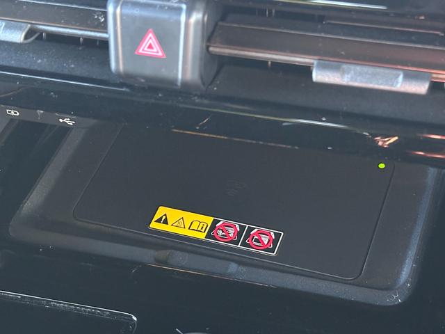 ヴェルファイアハイブリッド Z プレミア 黒本革 14型コネクトナビ 左右独立ムーンルーフ デジタルインナーミラー ユニバーサルステップ ヘッドアップディスプレイ トヨタチームメイト アドバンストドライブ&パーク AC1500W 純正19AW(58枚目)