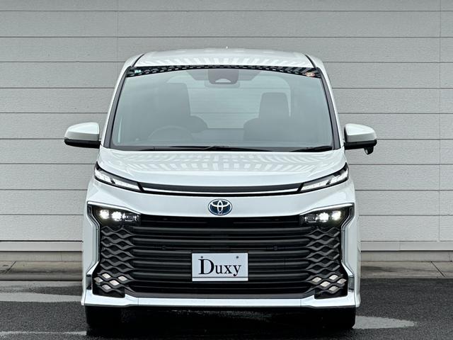 ヴォクシー ハイブリッドＳ－Ｚ　１０．５インチコネクトナビ　三眼ＬＥＤヘッドランプ　ブラインドスポットモニター　シートヒーター　アドバンストドライブ　アクセサリーコンセント　ＨＤＭＩ入力端子　ＣＤ／ＤＶＤ　ＥＴＣ２．０　純正１７ＡＷ（4枚目）