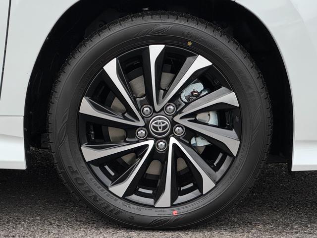 ノア ハイブリッドＳ－Ｚ　改良モデル　１０．５型コネクトナビ　三眼ＬＥＤヘッドランプ　デジタルインナーミラー　快適利便パッケージＨｉ　ユニバーサルステップ　ブラインドスポットモニター　ＡＣ１５００Ｗ　ＥＴＣ２．０　純正１７ＡＷ（28枚目）