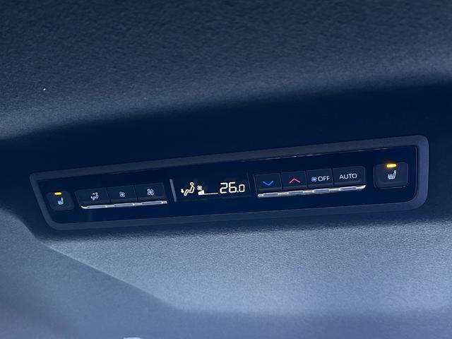 ノア ハイブリッドＳ－Ｚ　改良モデル　１０．５型コネクトナビ　三眼ＬＥＤヘッドランプ　デジタルインナーミラー　快適利便パッケージＨｉ　ユニバーサルステップ　ブラインドスポットモニター　ＡＣ１５００Ｗ　ＥＴＣ２．０　純正１７ＡＷ（64枚目）