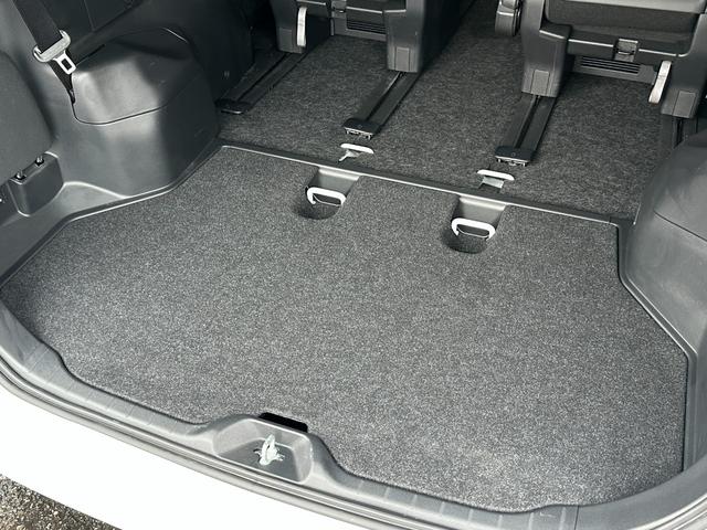 ヴォクシー ハイブリッドＳ－Ｚ　１０．５インチコネクトナビ　三眼ＬＥＤヘッドランプ　ブラインドスポットモニター　シートヒーター　アドバンストドライブ　アクセサリーコンセント　ＨＤＭＩ入力端子　ＣＤ／ＤＶＤ　ＥＴＣ２．０　純正１７ＡＷ（72枚目）