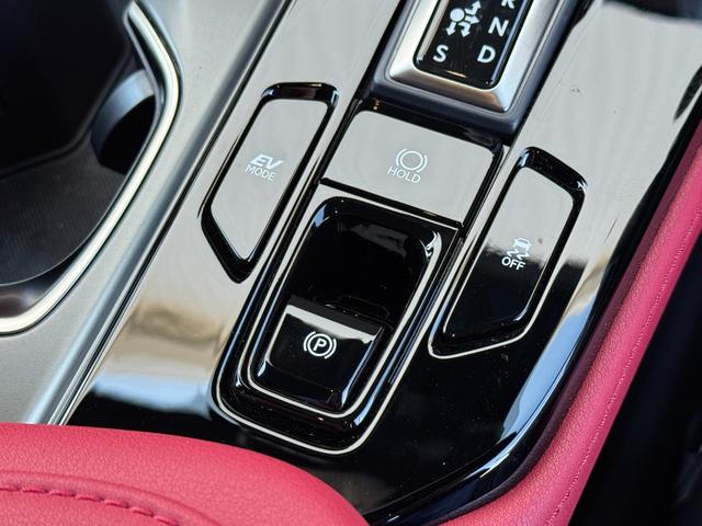 ＮＸ ＮＸ３５０ｈ　Ｆスポーツ　本革レッド内装　ＴＲＤエアロ　オレンジブレーキキャリパー　パノラマルーフ　デジタルインナーミラー　後席電動リクライニング　ヘッドアップディスプレイ　シートヒーター＆クーラー　ドラレコ前後　純正２０ＡＷ（60枚目）