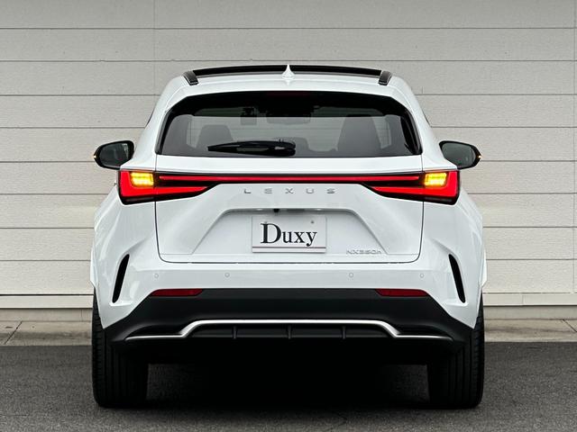 ＮＸ ＮＸ３５０ｈ　Ｆスポーツ　本革レッド内装　マークレビンソン　オレンジブレーキキャリパー　パノラマルーフ　デジタルインナーミラー　アドバンスパーク　アクセサリーコンセント　リヤフォグランプ　置くだけ充電　寒冷地仕様　純正２０ＡＷ（7枚目）